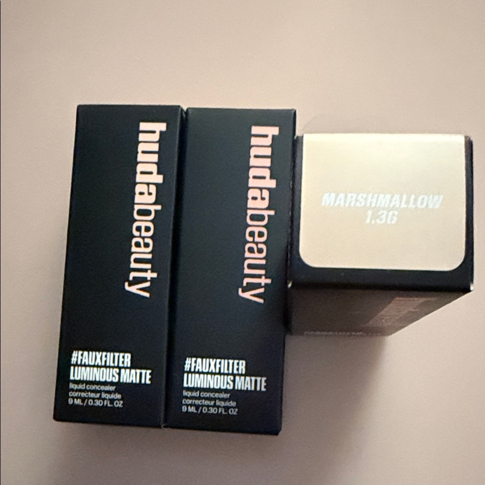 HUDA BEAUTY Faux Filter Luminous Matte Concealer in Marshmallow